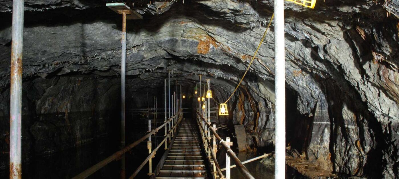 Step Shaft Caverns